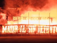 Foto: "Matar al sin aliento" Barra: La Hinchada Más Popular • Club: Newell's Old Boys