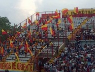 Foto: "Estadio La Carolina, Edo. Barinas" Barra: La Impertinente • Club: Anzoátegui • País: Venezuela