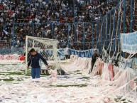 Foto: "Papeles" Barra: La Inimitable • Club: Atlético Tucumán • País: Argentina