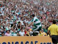 Foto: Barra: La Komún • Club: Santos Laguna