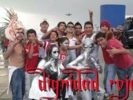 Foto: "Barra Perra Brava (DIGNIDAD ROJA )" Barra: La Perra Brava • Club: Toluca