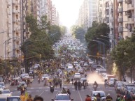 Foto: "Los hinchas de Aldosivi celebran el título y el ascenso a Primera División." Barra: La Pesada del Puerto • Club: Aldosivi • País: Argentina