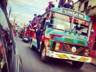 Foto: "Caravana" Barra: La Plaza y Comando • Club: Cerro Porteño • País: Paraguay