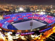 Foto: "LA NUEVA OLLA" Barra: La Plaza y Comando • Club: Cerro Porteño • País: Paraguay