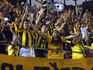 Foto: Barra: La Raza Aurinegra • Club: Guaraní de Asunción • País: Paraguay