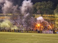 Foto: Barra: La Raza Aurinegra • Club: Guaraní de Asunción • País: Paraguay