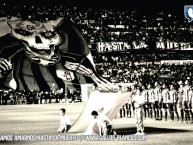 Foto: Barra: La Resistencia Albiazul • Club: Querétaro • País: México