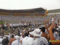 Foto: Barra: La Ultra Blanca y Barra Brava 96 • Club: Alianza • País: El Salvador