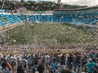 Foto: Barra: La Ultra Blanca y Barra Brava 96 • Club: Alianza