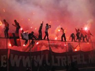 Foto: Barra: La Ultra Fiel • Club: Club Deportivo Olimpia • País: Honduras