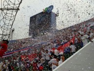 Foto: Barra: La Ultra Fiel • Club: Club Deportivo Olimpia • País: Honduras