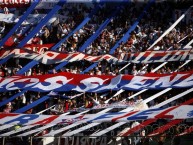 Foto: Barra: La Ultra Fiel • Club: Club Deportivo Olimpia • País: Honduras