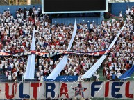 Foto: Barra: La Ultra Fiel • Club: Club Deportivo Olimpia • País: Honduras