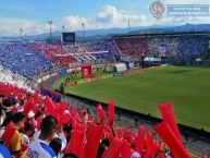 Foto: Barra: La Ultra Fiel • Club: Club Deportivo Olimpia • País: Honduras