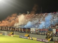 Foto: Barra: La Ultra Fiel • Club: Club Deportivo Olimpia • País: Honduras