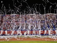 Foto: "La Gloriosa Barra Ultrafiel con su bombo de 90â€™" Barra: La Ultra Fiel • Club: Club Deportivo Olimpia