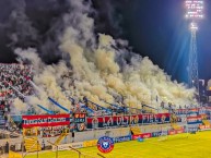 Foto: "La Ultra Fiel clasico vs Montagua en SPS" Barra: La Ultra Fiel • Club: Club Deportivo Olimpia • País: Honduras