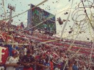 Foto: Barra: La Ultra Fiel • Club: Club Deportivo Olimpia • País: Honduras