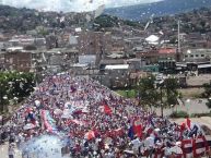 Foto: Barra: La Ultra Fiel • Club: Club Deportivo Olimpia • País: Honduras