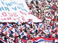 Foto: Barra: La Ultra Fiel • Club: Club Deportivo Olimpia • País: Honduras