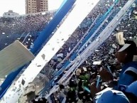 Foto: "Recibimiento L.V.E. en el clásico boliviano 2017 (Bolívar 3 - The Strongest 1)" Barra: La Vieja Escuela • Club: Bolívar • País: Bolívia