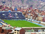 Foto: "Estadio Libertador Simón Bolívar" Barra: La Vieja Escuela • Club: Bolívar • País: Bolívia