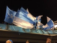 Foto: "Carnaval toda la Vida la Celeste es Pasión" Barra: La Vieja Escuela • Club: Bolívar