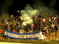 Foto: Barra: Legión Roja y Negra • Club: Walter Ferretti