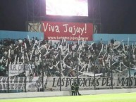 Foto: "En cancha de Gimnasia de Jujuy" Barra: Los Borrachos del Mastil • Club: Altos Hornos Zapla • País: Argentina