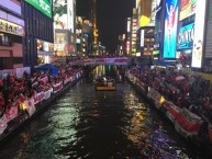 Foto: "Banderazo de River Plate en Japón (14-12-2015)" Barra: Los Borrachos del Tablón • Club: River Plate