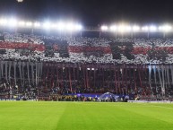 Foto: "Campeón Recopa 2016" Barra: Los Borrachos del Tablón • Club: River Plate • País: Argentina