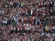 Foto: "LBDT 14" Barra: Los Borrachos del Tablón • Club: River Plate