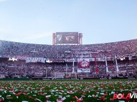 Foto: "Despedida 'Burrito' Ortega en el Monumental" Barra: Los Borrachos del Tablón • Club: River Plate • País: Argentina