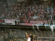 Foto: "LA BOMBONERA" Barra: Los Borrachos del Tablón • Club: River Plate