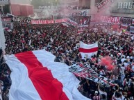 Foto: "Banderazo previo a la semifinal de la copa libertadores vs Atlético Mineiro 2024" Barra: Los Borrachos del Tablón • Club: River Plate • País: Argentina