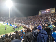 Foto: "INDEPENDIENTE RIVADAVIA VS FLUMINENSE OCTAVOS LIBERTADORES ESTADIO MALVINAS ARGENTINAS" Barra: Los Caudillos del Parque &bull; Club: Independiente Rivadavia &bull; País: Argentina