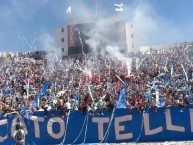 Foto: Barra: Los Cruzados • Club: Universidad Católica