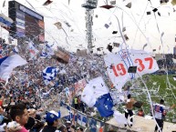 Foto: Barra: Los Cruzados • Club: Universidad Católica