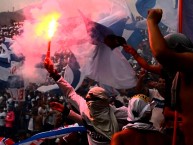 Foto: "Barra los cruzados" Barra: Los Cruzados &bull; Club: Universidad Católica