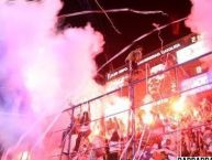 Foto: Barra: Los Cruzados • Club: Universidad Católica