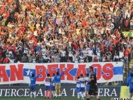 Foto: Barra: Los Cruzados • Club: Universidad Católica • País: Chile