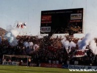 Foto: "Antígua imágen" Barra: Los Cruzados • Club: Universidad Católica