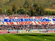 Foto: "No somos Dios, pero estamos en todos lados" Barra: Los Cruzados • Club: Universidad Católica