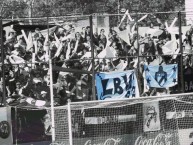 Foto: "Trapos de LBV la banda veracierto" Barra: Los Danu Stones • Club: Danubio • País: Uruguay