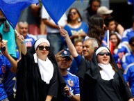 Foto: "Para Los Cruzados de Universidad Católica" Barra: Los de Abajo • Club: Universidad de Chile - La U