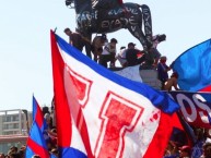 Foto: "Los de Abajo en Plaza Italia, presentes en las masivas marchas contra el gobierno chileno" Barra: Los de Abajo • Club: Universidad de Chile - La U • País: Chile