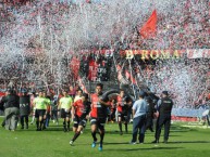 Foto: "Recibimiento" Barra: Los de Siempre • Club: Colón