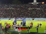 Foto: "Cerca de 10 mil personas en Uruguay, 22/05/2019" Barra: Los de Siempre • Club: Colón • País: Argentina