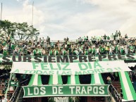 Foto: "Feliz Dia a Todas las Madres!" Barra: Los del Sur • Club: Atlético Nacional