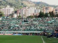 Foto: "en envigado" Barra: Los del Sur • Club: Atlético Nacional